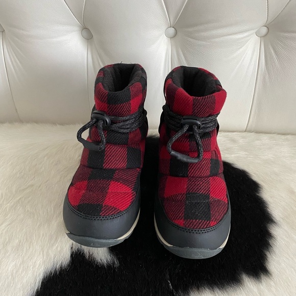 Sorel Whitney Red Buffalo Plaid Winter Booties NWOT - Picture 3 of 5